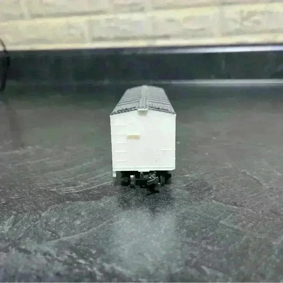 Life Like HO 41' Swift Refrigerator Line 1020 Reefer - Picture 3 of 6